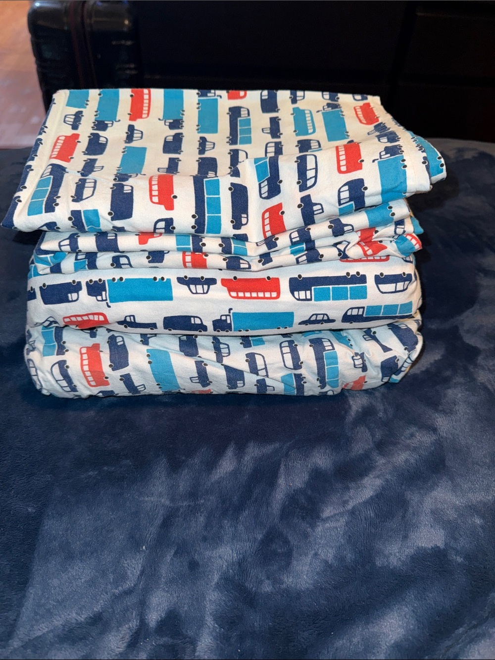 Full size vehicle print  bedding